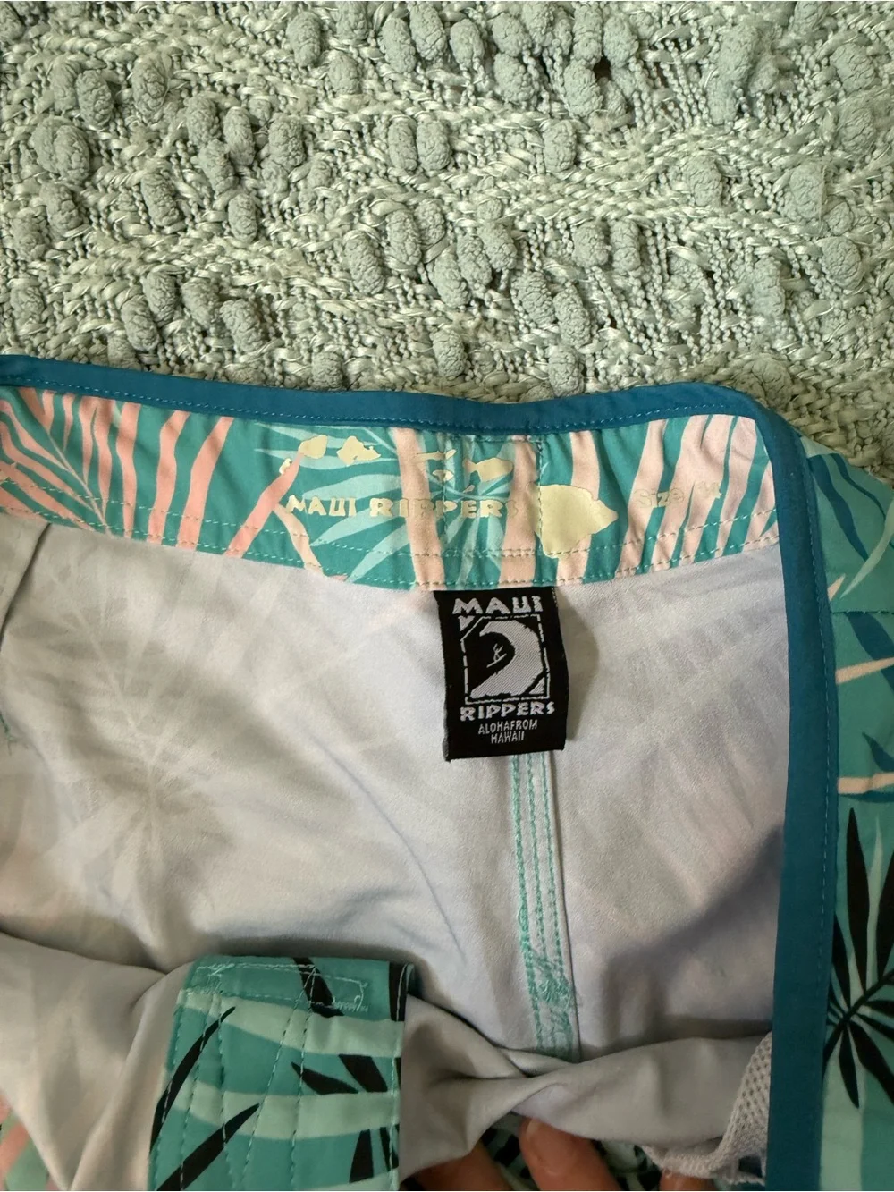 Maui Rippers Palm Print Board Shorts Size 14